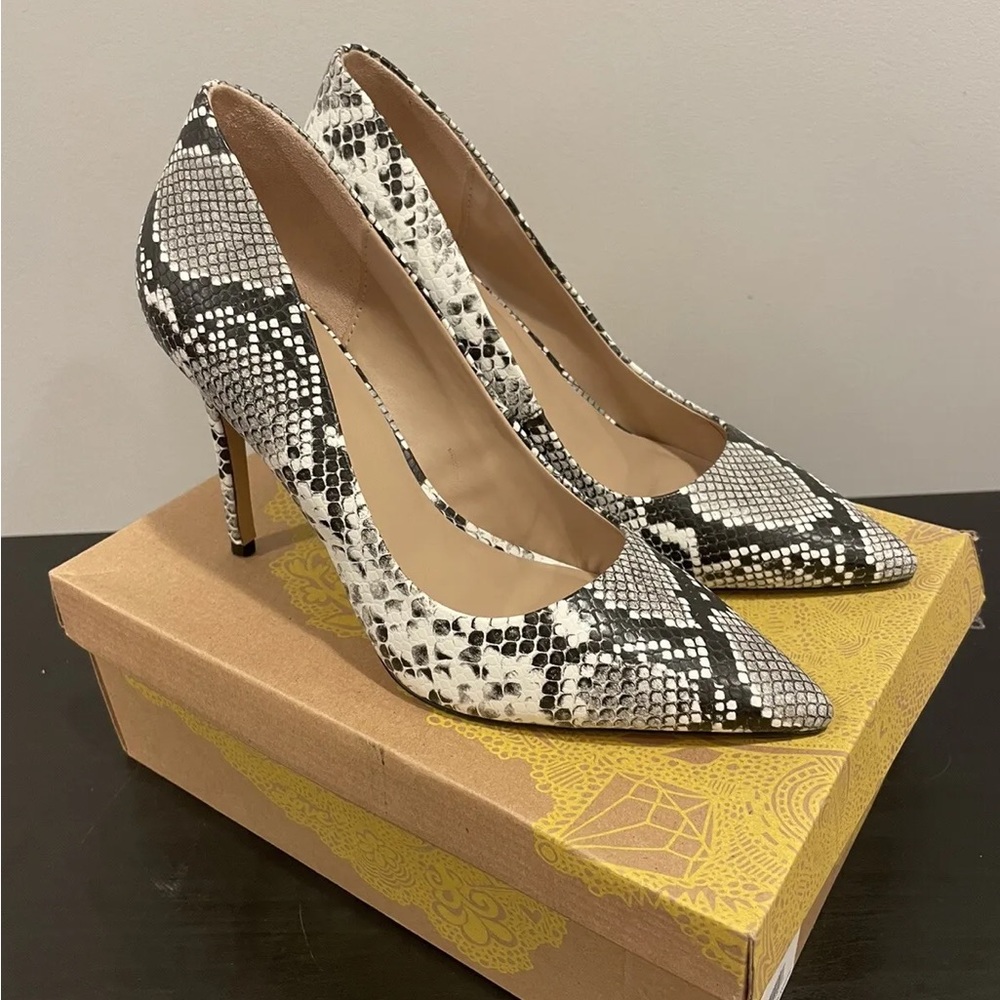 Snakeskin Pumps